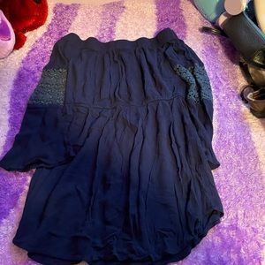 Ladies size medium top blue